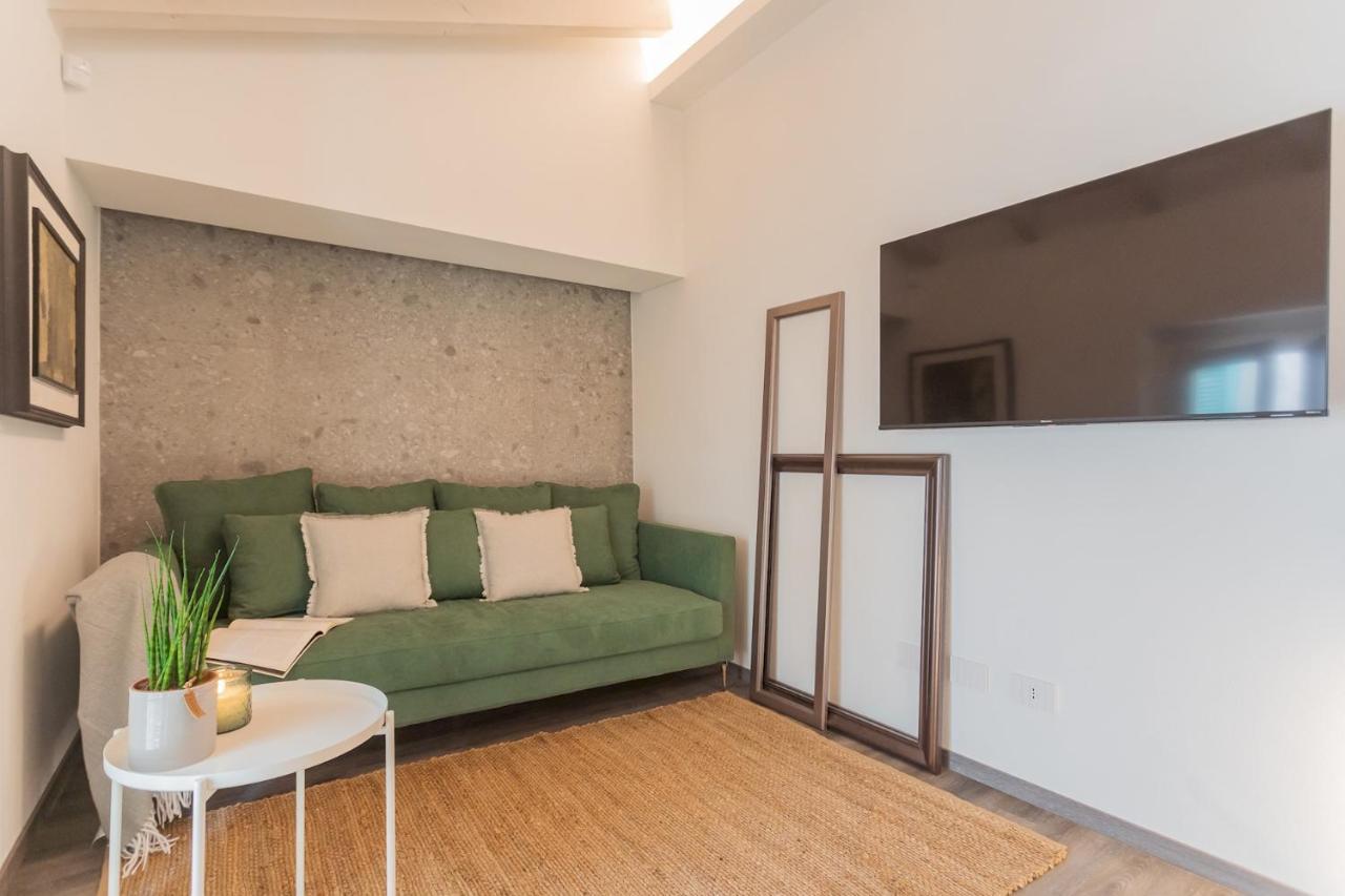 Muralto'S Nest By Rent All Côme Esterno foto